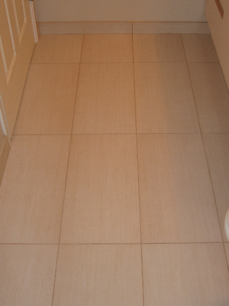 Floor with tile bae