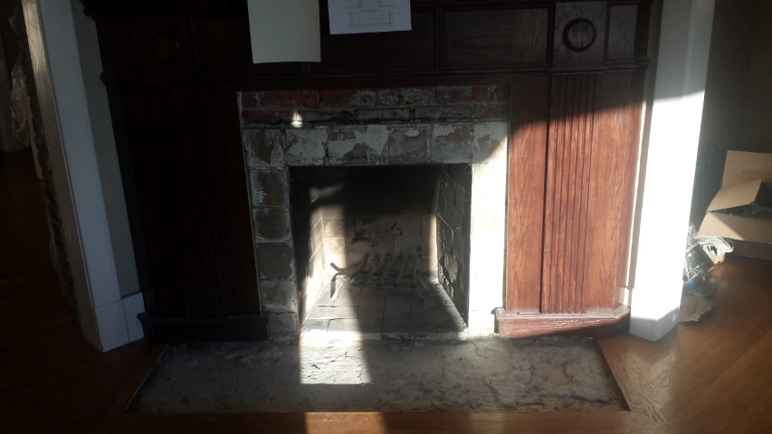 seattle-leschi-fireplace-before-small